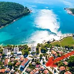 Apartment Niko - Big With Stunning Sea View And Pool