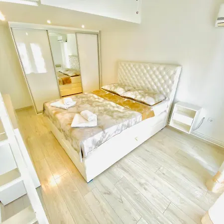 Niko - Big With Stunning Sea View And Pool Апартаменты Банджоле