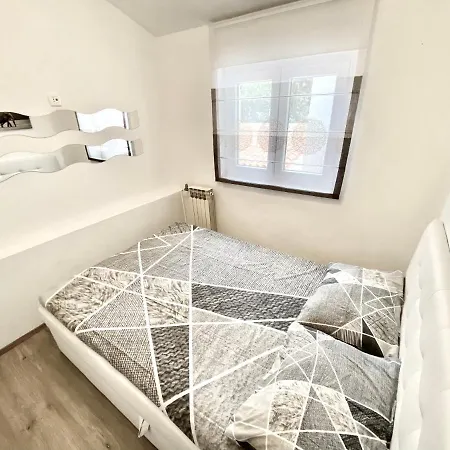 Niko - Big With Stunning Sea View And Pool Apartment Banjole