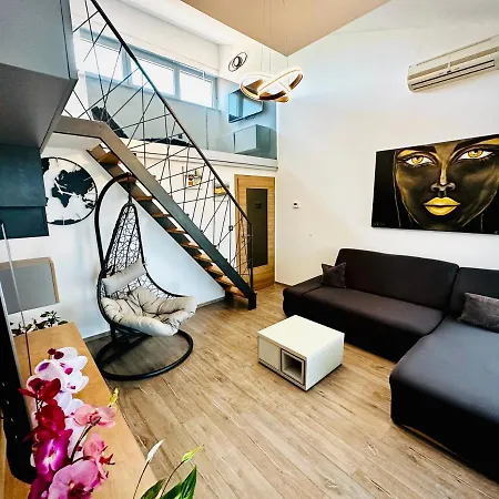 Niko - Big With Stunning Sea View And Pool *