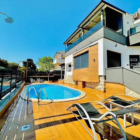 Niko - Big With Stunning Sea View And Pool Apartment *