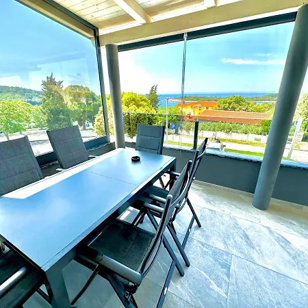 Apartment Niko - Big With Stunning Sea View And Pool *