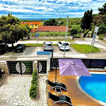 Niko - Big With Stunning Sea View And Pool