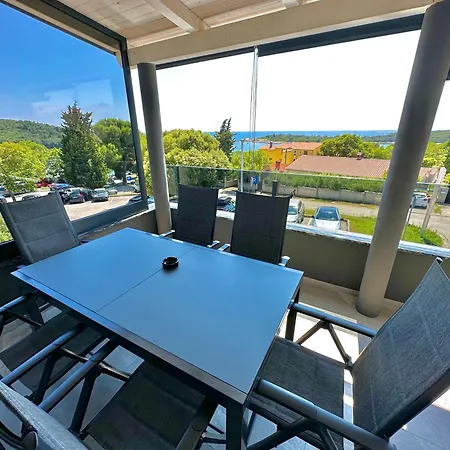 Niko - Big With Stunning Sea View And Pool *