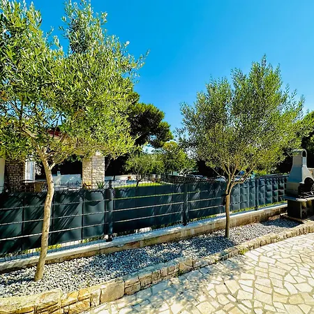 Niko - Big With Stunning Sea View And Pool * Banjole