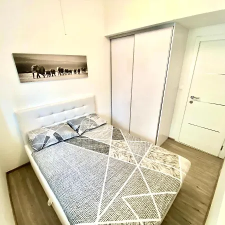 Apartman Niko - Big With Stunning Sea View And Pool Banjole